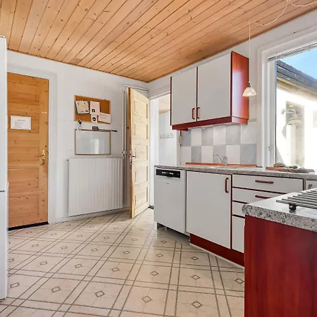 Casa vacanze Skont Og Rummeligt I Autentiske Taet Pa Hav Og Sj1002